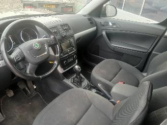 Skoda Yeti Yeti (5LAC) SUV 1.4 TSI 16V (CAXA) [90kW]  (06-2010/05-2015) picture 12