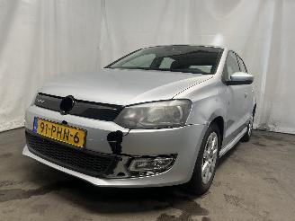Vaurioauto  passenger cars Volkswagen Polo Polo V (6R) Hatchback 1.2 TDI 12V BlueMotion (CFWA(Euro 5)) [55kW]  (1=
0-2009/05-2014) 2011/1