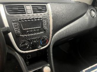 Suzuki Celerio Celerio (LF) Hatchback 5-drs 1.0 12V (K10C) [50kW]  (03-2014/...) picture 19
