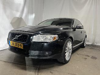 skadebil auto Volvo V-40 V40 (MV) Hatchback 5-drs 1.6 D2 (D4162T) [84kW]  (03-2012/12-2016) 2014/3
