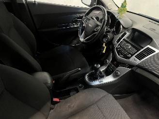 Daewoo Cruze Cruze SW (308) Combi 1.4 Turbo 16V (A14NET(Euro 5)) [103kW]  (08-2012/=
12-2015) picture 10