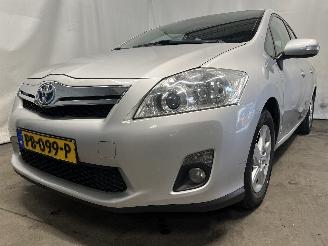 Schadeauto Toyota Auris Auris (E15) Hatchback 1.8 16V HSD Full Hybrid (2ZRFXE) [100kW]  (09-20=
10/09-2012) 2011/12