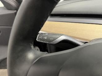 Tesla Model 3 Model 3 Sedan Long Range 72kWh (3D6) [192kW]  (01-2017/...) picture 15
