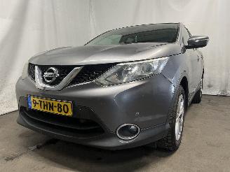 Vaurioauto  passenger cars Nissan Qashqai Qashqai (J11) SUV 1.2 DIG-T 16V (HRA2DDT) [85kW]  (11-2013/08-2018) 2014/2