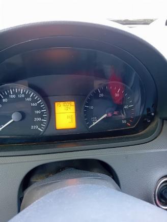 Mercedes Vito Vito (639.6) Van 2.2 109 CDI 16V (OM646.980) [70kW]  (08-2006/08-2014)= picture 2