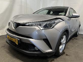 Voiture accidenté Toyota C-HR C-HR (X1,X5) SUV 1.8 16V Hybrid (2ZRFXE) [90kW]  (10-2016/...) 2018/11