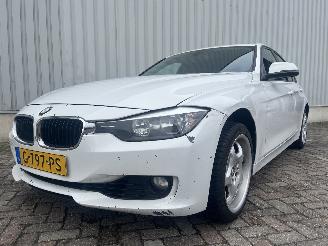 skadebil auto BMW 3-serie 3 serie (F30) Sedan 328i 2.0 16V (N20-B20A) [180kW]  (11-2011/10-2018)= 2014/2
