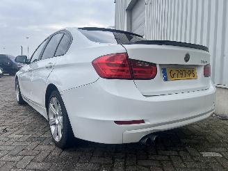 BMW 3-serie 3 serie (F30) Sedan 328i 2.0 16V (N20-B20A) [180kW]  (11-2011/10-2018)= picture 5