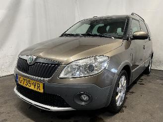 Schadeauto Skoda Roomster Roomster (5J) MPV 1.2 TSI (CBZA) [63kW]  (03-2010/05-2015) 2012/10