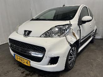 skadebil auto Peugeot 107 107 Hatchback 1.0 12V (384F(1KR)) [50kW]  (06-2005/05-2014) 2011/3