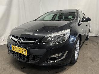 Auto incidentate Opel Astra Astra J Sports Tourer (PD8/PE8/PF8) Combi 1.4 Turbo 16V (A14NET(Euro 5=
)) [88kW]  (10-2010/04-2016) 2013/9