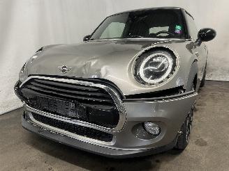 Voiture accidenté Mini Mini Mini (F56) Hatchback 3-drs 1.5 12V Cooper (B38A15A) [100kW]  (12-2013/=
=2E..) 2019/3