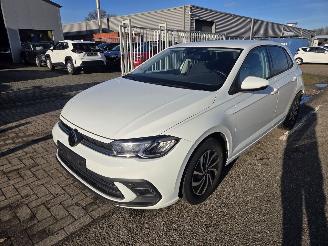 Unfallwagen Volkswagen Polo 1.0 TSI Life 2023/6
