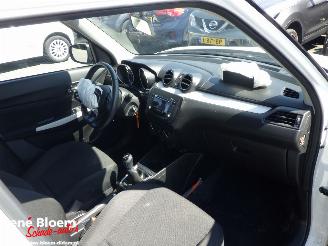 Suzuki Swift 1.2 Comfort Smart Hybrid picture 10