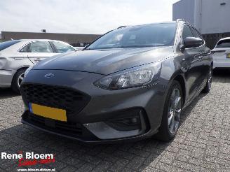 uszkodzony samochody osobowe Ford Focus 1.0 Ecoboost ST Line 125pk Business 2019/4
