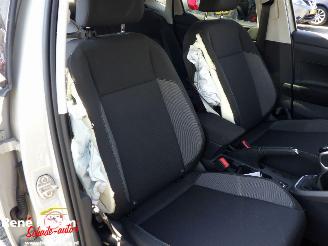 Volkswagen Polo 1.0 TSI Life 95pk Navi Airco picture 11