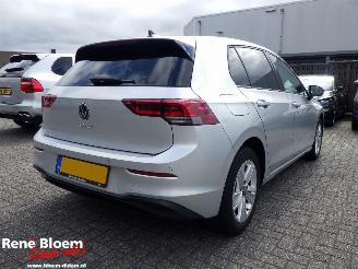 Unfallwagen Volkswagen Golf 1.0 TSI Life Business 110pk 2022/9