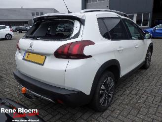 Peugeot 2008 1.2 PureTech Navi GT-Line picture 4