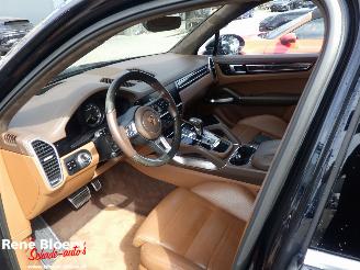 Porsche Cayenne 4.0 TURBO S E-HYBRID 680 pk Keramisch picture 17