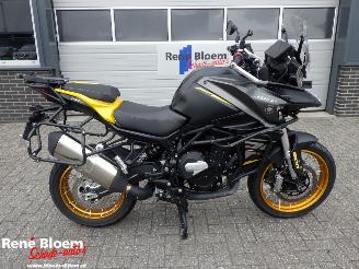 Schade motor QJMotor SRT 800 SX  2025/3