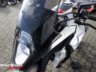 KTM  1290 Superduke GT picture 16