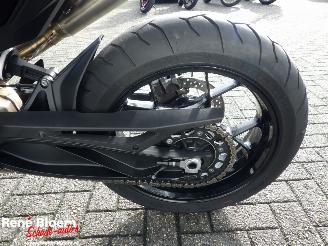 KTM  890 Duke picture 11