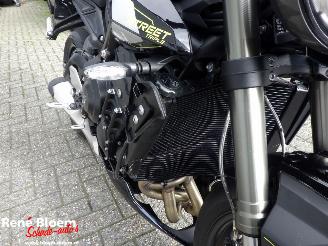 Triumph Street Triple 765 RS picture 16