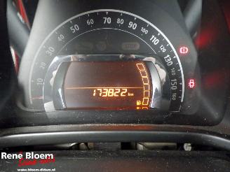 Renault Twingo 1.0 SCE Authentique picture 13