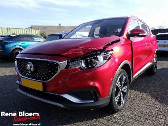 krockskadad bil auto MG ZS EV Luxury 45kWh 2021/6