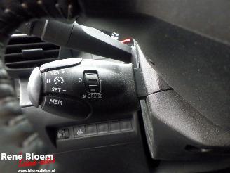 Peugeot 2008 1.2 PureTech Active Pack 5drs picture 19