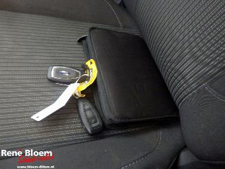 Ford Focus 1.0 Ecoboost 5drs Titanium Airco picture 19