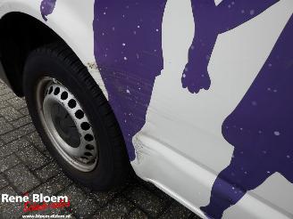 Volkswagen Transporter 2.0 TDI Kombi L2H1 9-persoons picture 7