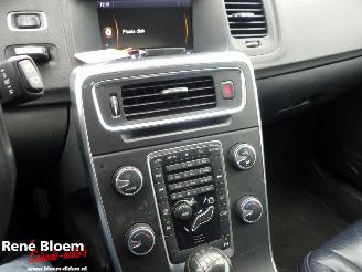 Volvo V-60 2.0 D3 picture 13