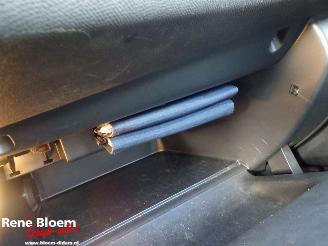 Peugeot 308 1.2 Puretech Blue Active Clima 5drs picture 16