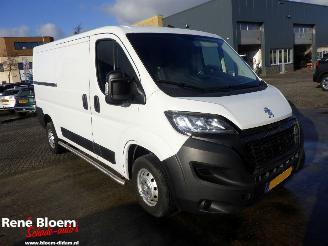 Peugeot Boxer 2.2 BlueHDI L2H1 Premium picture 2