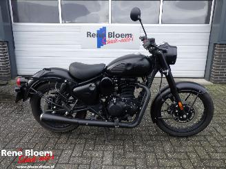 krockskadad bil motor Royal Enfield Streetfighter Classic 350 2025/10