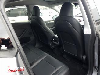 Tesla Model Y RWD 58kWh 238pk picture 7