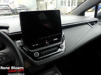 Toyota Corolla Hybrid 140 Active water damage! picture 14