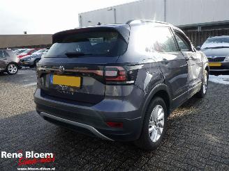 Unfallwagen Volkswagen T-Cross 1.0 TSI Life 5drs 2022/5