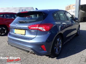 Ford Focus 1.0 EcoBoost Hybrid ST-Line picture 4