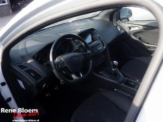 Ford Focus 1.0 ST-Line 5drs picture 14