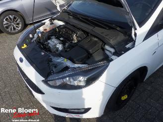 Ford Focus 1.0 ST-Line 5drs picture 20