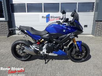 Vaurioauto  motor cycles BMW  F 900 XR 2023/8