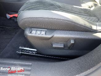 Peugeot e-2008 EV GT Avantage 54kWh picture 17