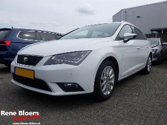skadebil auto Seat Leon ST 1.6 TDI Style Connect 110pk 2017/1