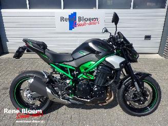 krockskadad bil motor Kawasaki Z 900  2026/2