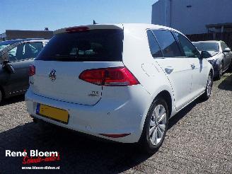 uszkodzony samochody osobowe Volkswagen Golf 1.6 TDI ComfortLine 5drs 2017/1