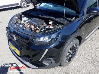 Peugeot e-2008 EV Allure Pack 50 kWh picture 19