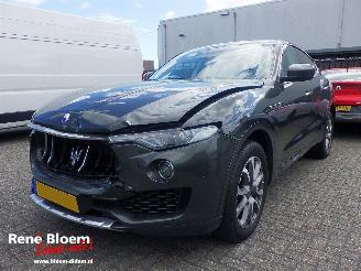 Unfallwagen Maserati Levante 3.0 V6 D AWD 275pk Aut 2017/1