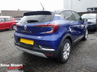 skadebil auto Renault Captur E-TECH HYBRID 145 Intens 2022/2
